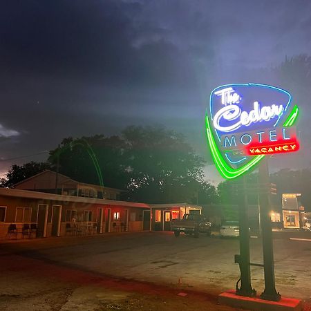 The Cedar Motel Sandusky Esterno foto